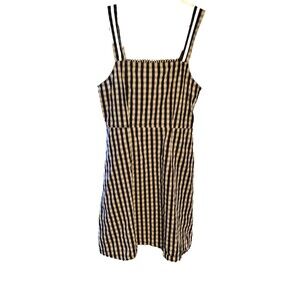 Ava Black White Gingham Sleeveless Dress Pockets Side zip 25 in Length